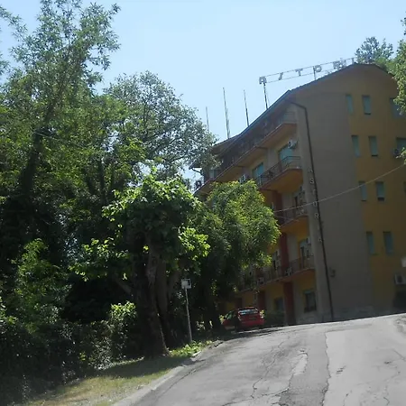 Astoria Hotel 3*